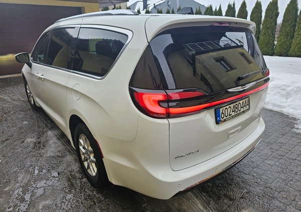 Chrysler Pacifica cena 202827 przebieg: 6654, rok produkcji 2023 z Mrozy małe 301